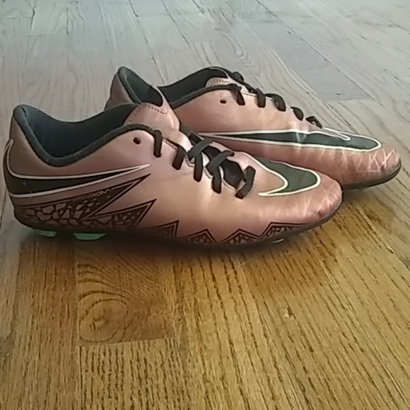 Nike Bronze Shoes - Picture 2 of 6